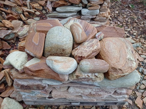 Златолит жёлтый, жёлто-зелёный глыбки и валуны для ланшафтного дизайна купить в Махачкале