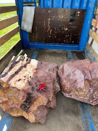 Ландшафтные глыбы красно-фиолетовые 200-1000 килограмм купить в Махачкале