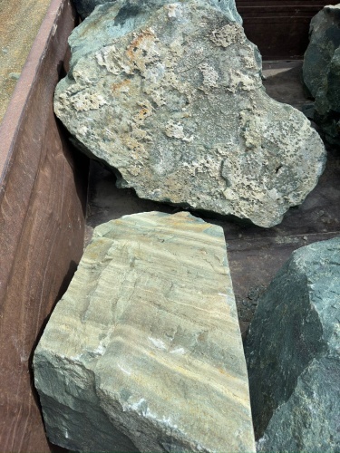 Ландшафтные глыбы зелёные 200-500 килограмм купить в Махачкале