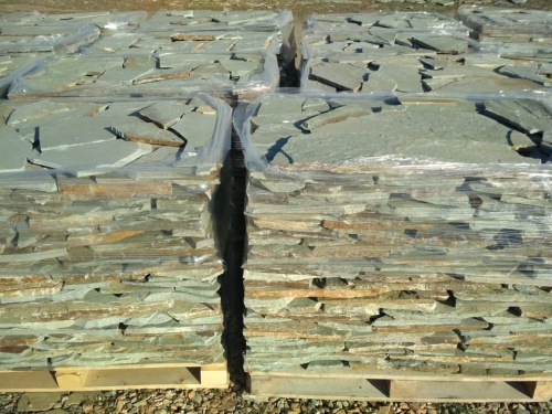 Плитняк златолит зелёный для цоколя, отмостки купить в Махачкале