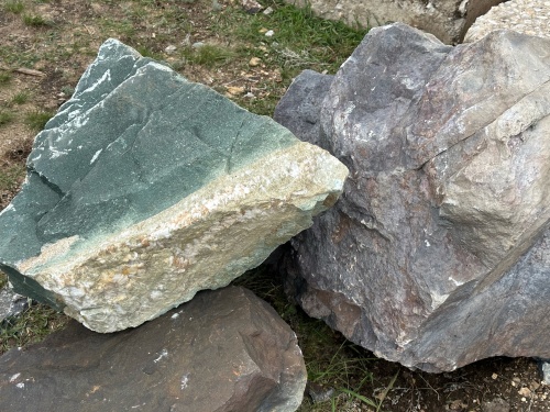 Камни для ландшафтного дизайна зелёные 10-60 килограмм купить в Махачкале