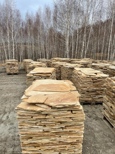 Плитняк златолит жёлтый для фасада 1,5-3 см купить в Махачкале