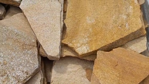 Плитняк златолит жёлтый для фасада 1,5-3 см купить в Махачкале