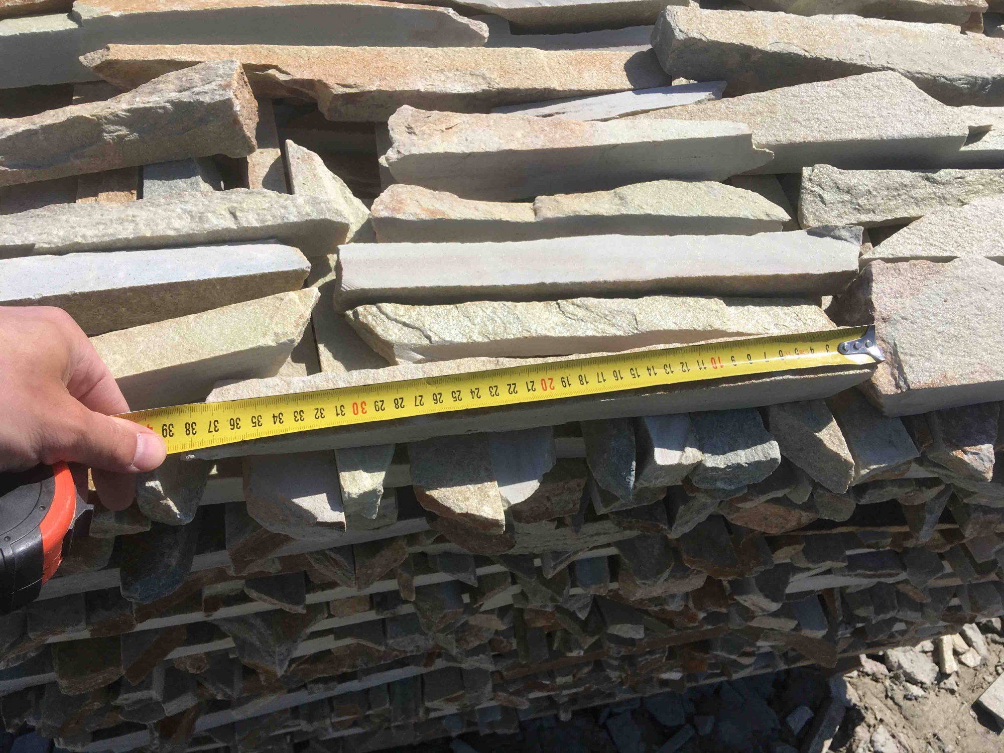 Горбушка златолит золотистый для облицовки купить в Махачкале