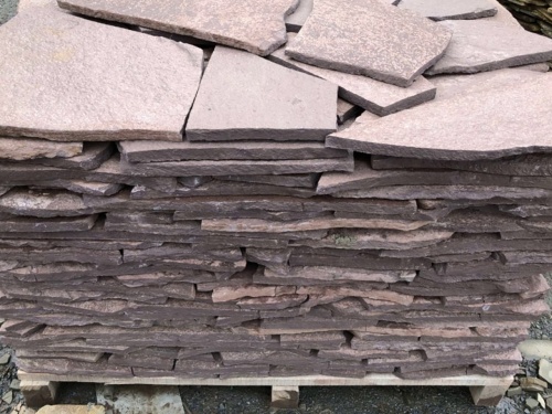 Плитняк лемезит бордовый для облицовки цоколя 20-25 мм  купить в Махачкале