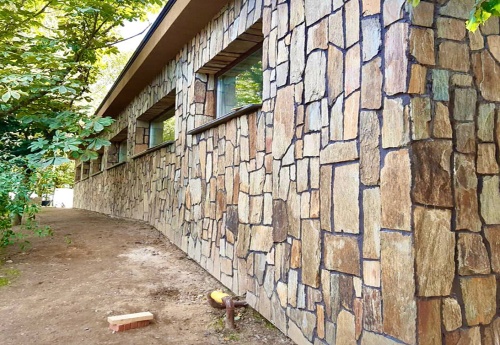 Плитняк кора дерева для цоколя, отмостки купить в Махачкале