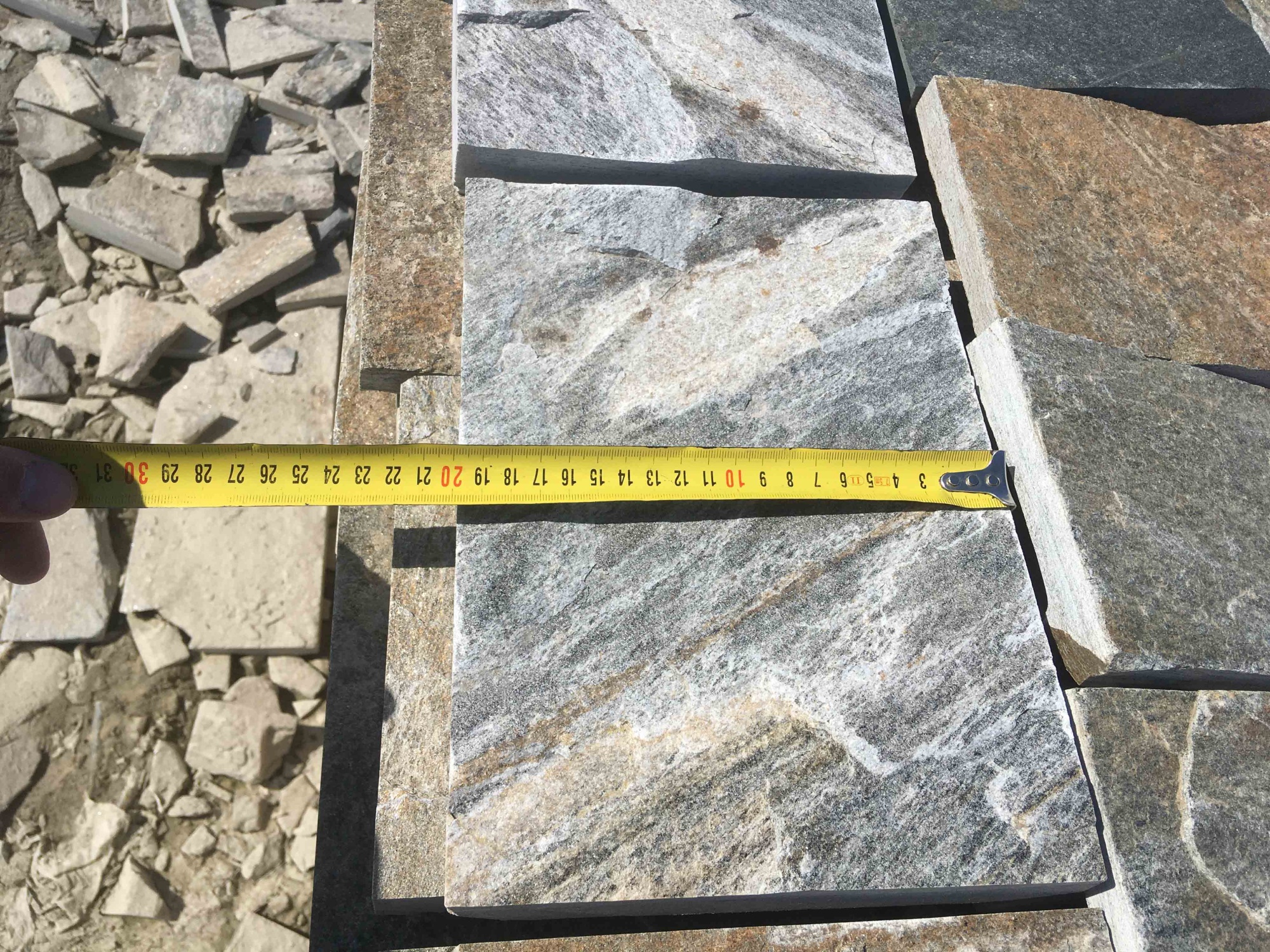 Плитка пилёная златолит Уральский для фасада купить в Махачкале